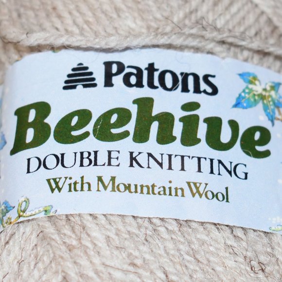 Patons Beehive (4) 50g Double Knitting Courtelle Yarn Wool Tweed Shade 6340 - Picture 4 of 6